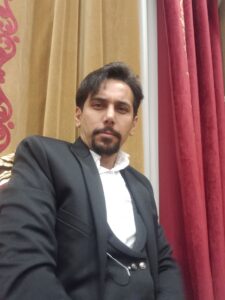 آقای اکبری